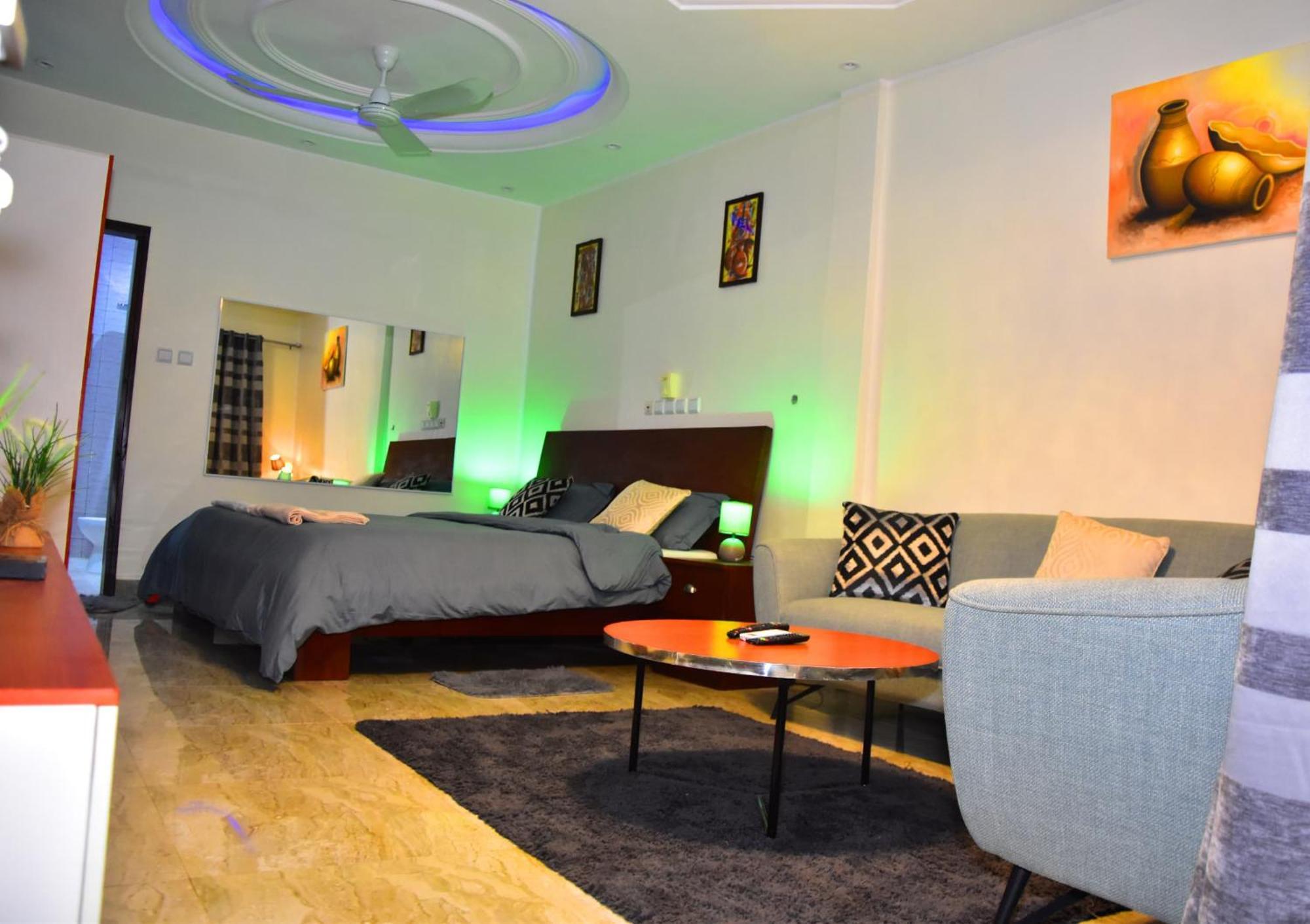 Gilles Golden Palace Abomey-Calavi Bagian luar foto